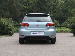 一汽-大众  1.4TSI DSG 车辆正后方尾部视角