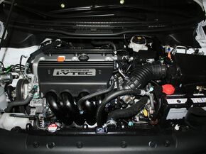 广汽本田  2.4L 自动 发动机主体特写