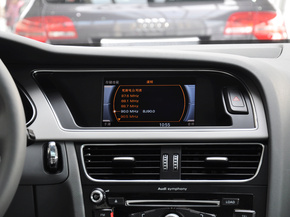 一汽奥迪  30TFSI 中控仪表台上方