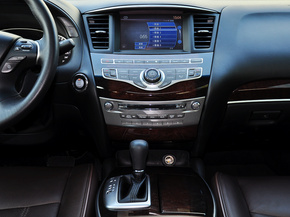 英菲尼迪  JX35 3.5L CVT 中控仪表台总特写