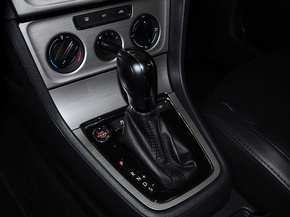 上海大众  改款 1.6L 自动 挂档把手特写