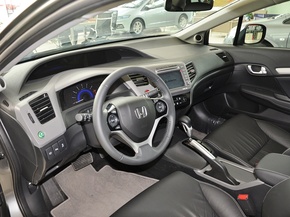 东风本田 1.8L 自动 中控台左侧