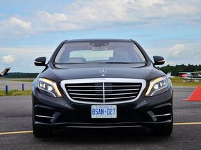 奔驰(进口)  S500L 4.7T 自动 车头正面视角