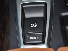 宝马(进口)  3.0T 驻车制动器