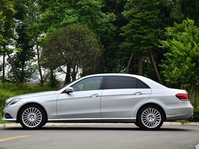 北京奔驰 E300L 3.0L 自动 车辆左正侧视角
