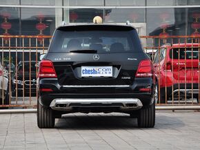 北京奔驰  GLK300 3.0L 自动 车辆正后方尾部视角