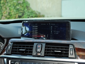 华晨宝马  320Li 中控仪表台上方