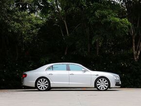 宾利  6.0T 自动