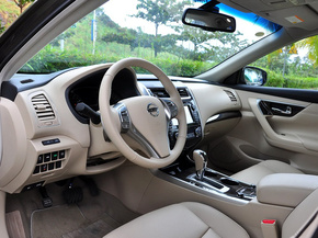 东风日产 公爵 2.5L