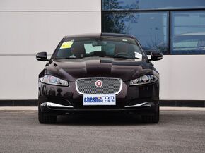 捷豹  XF 2.0T 车头正面视角