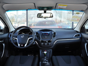 MG 1.5T 自动 中控台整体