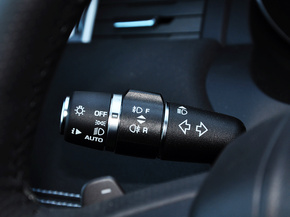 路虎  2.0T 方向盘左侧控制杆