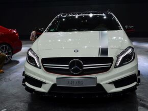 奔驰AMG  A45 AMG