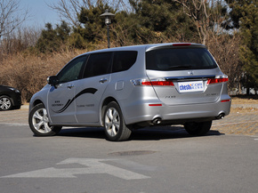 广汽本田  2.4L 自动 车辆左后45度视角