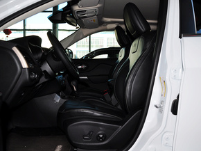 Jeep  2.4L 自动 驾驶席座椅正视图