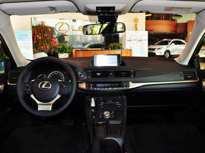雷克萨斯  200h 1.8L CVT 中控台整体