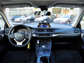 雷克萨斯  200h 1.8L CVT 中控台整体