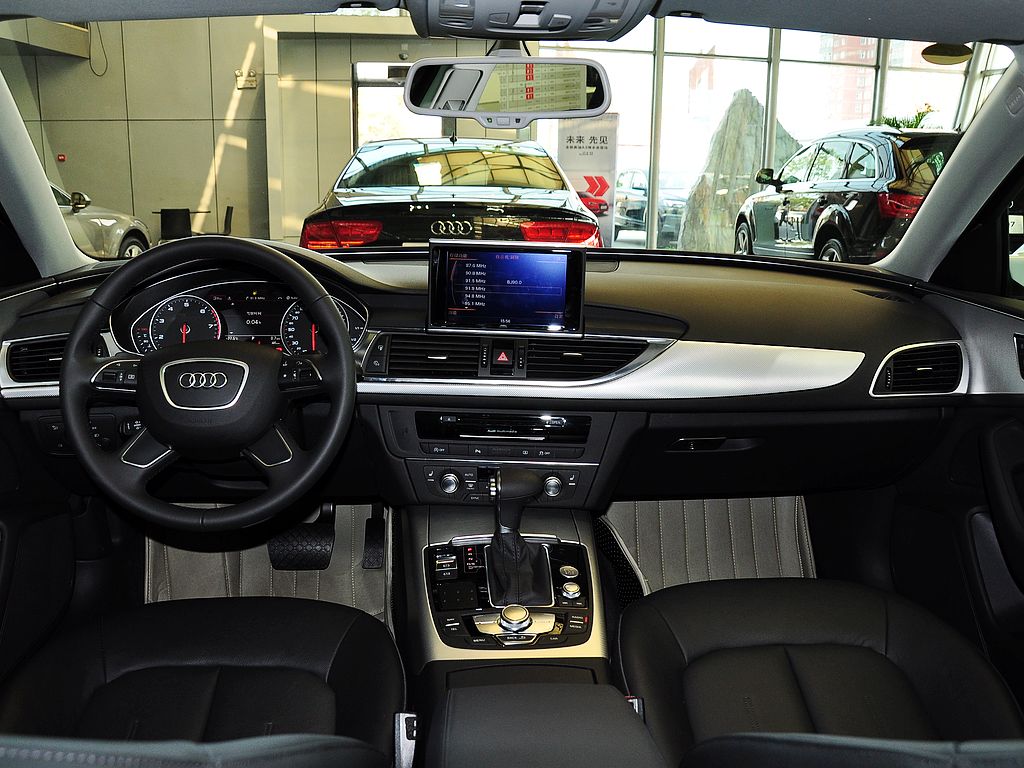 一汽奥迪  TFSI 中控台整体