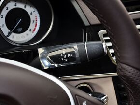 北京奔驰  改款E260L 1.8T 自动 方向盘右侧控制杆