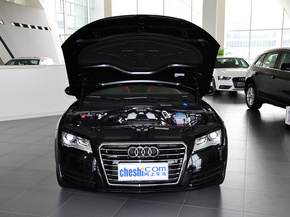 奥迪(进口) 3.0T DCT 车辆发动机舱整体