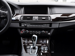 华晨宝马  528Li 中控仪表台总特写