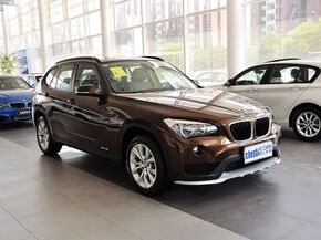 华晨宝马 sDrive18i 车辆右侧45度角