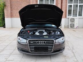 奥迪(进口) 50 TFSI 车辆发动机舱整体