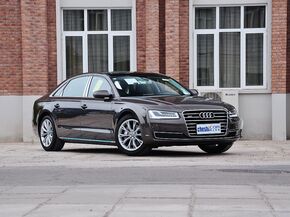 奧迪(進口)  50 TFSI 車輛右側(cè)45度角