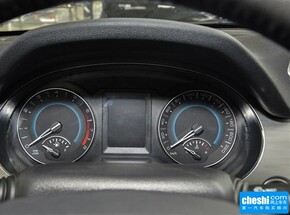 哈弗汽车  1.5T 自动 方向盘后方仪表盘