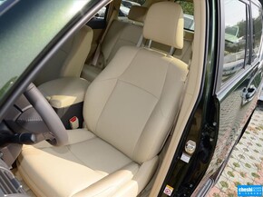 一汽丰田  2.7L 自动 驾驶席座椅正视图