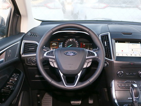 长安福特  EcoBoost 245 四驱豪锐型 方向盘