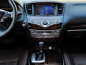 英菲尼迪 jx35 3.5l cvt 中控仪表台总特写