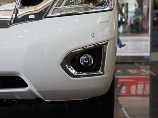 日产(进口)  5.6L 左前雾灯