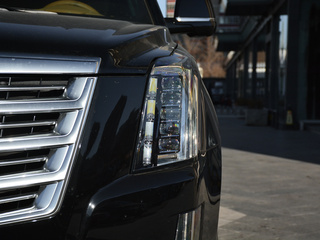 凯迪拉克(进口)  6.2L 左前大灯