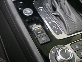 大众(进口)  3.0TSI 手刹/驻车按键