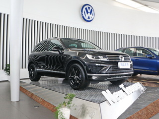 大众(进口)  3.0TSI 正右侧