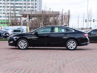 雪佛兰  535T 正左侧