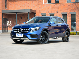 北京奔驰 GLA 200 左前正45度