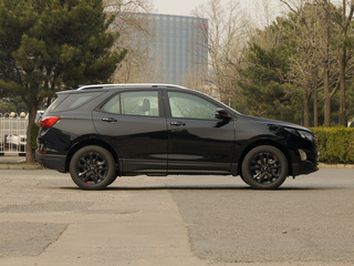 雪佛兰 Redline 550T 自动四驱拓界版RS 正右侧