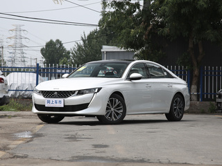 东风标致  400THP PureTech 左前正45度