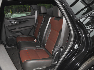 雪佛兰（国产）  轻混 650T RS Twin-Clutch四驱7座