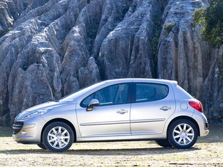 2010款 两厢 1.4L 手动 品乐版 2010款 两厢 1.4L 手动 品乐版