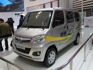 2011款 1.3 手动 舒适型(柳机引擎) 2011款 1.3 手动 舒适型(柳机引擎)