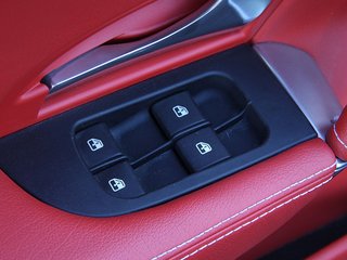 玛莎拉蒂 GranCabrio