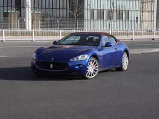 玛莎拉蒂 GranCabrio