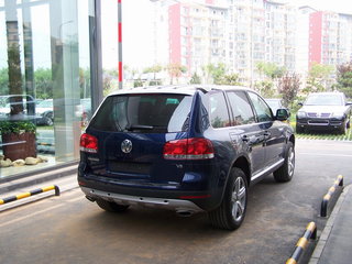 德国大众 途锐Touareg 右后45度俯视 