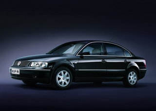 【出售新疆二手不限帕萨特B5 1.8T MT经典型