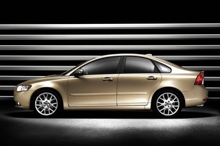 2010款 新S40 2.4i AT/MT 智尚版 2010款 新S40 2.4i AT/MT 智尚版