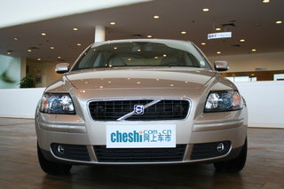 2010款 新S40 2.4i AT/MT 智雅版限量版 2010款 新S40 2.4i AT/MT 智雅版限量版