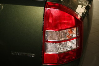 吉普Jeep 指南者Compass  右尾灯部分 